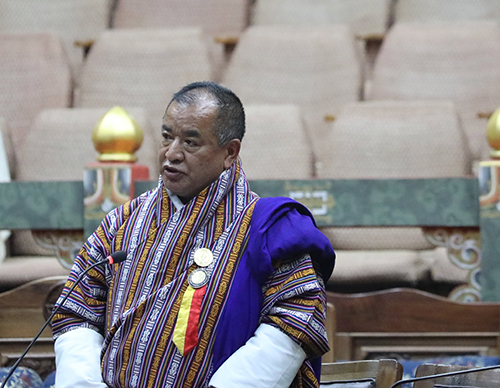 MP raises concerns over lack of female health workers in rural areas